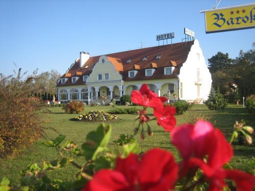 Barokk Hotel Хедьешхалом Экстерьер фото